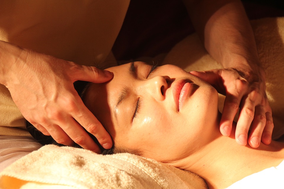 massaggio contro astenia autunnale